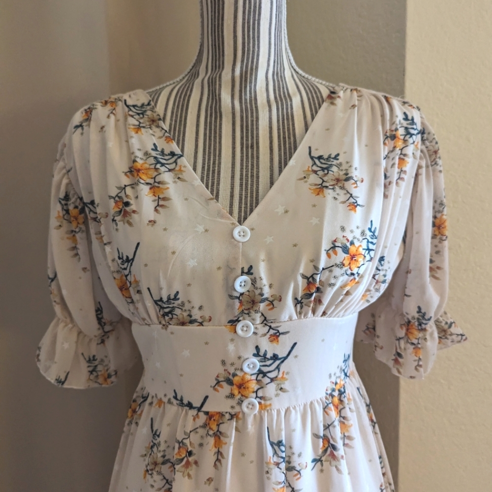 Puff Sleeves Floral Dress V-Neck